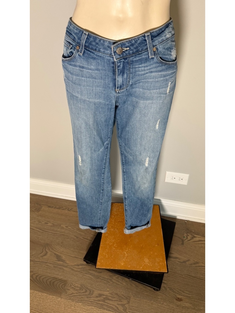 PAIGE Women's Cropped Jimmy Jimmy Denim Jeans with Distressed Detailing - Picture 2 of 10